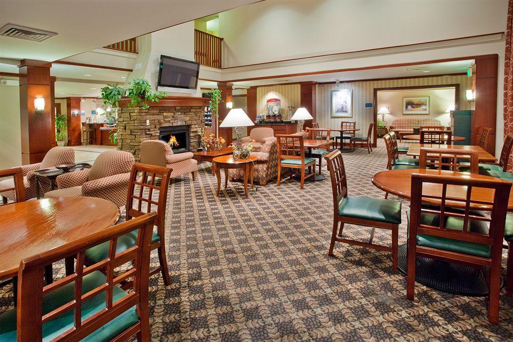 Staybridge Suites Grand Rapids-Kentwood By Ihg Cascade Εστιατόριο φωτογραφία