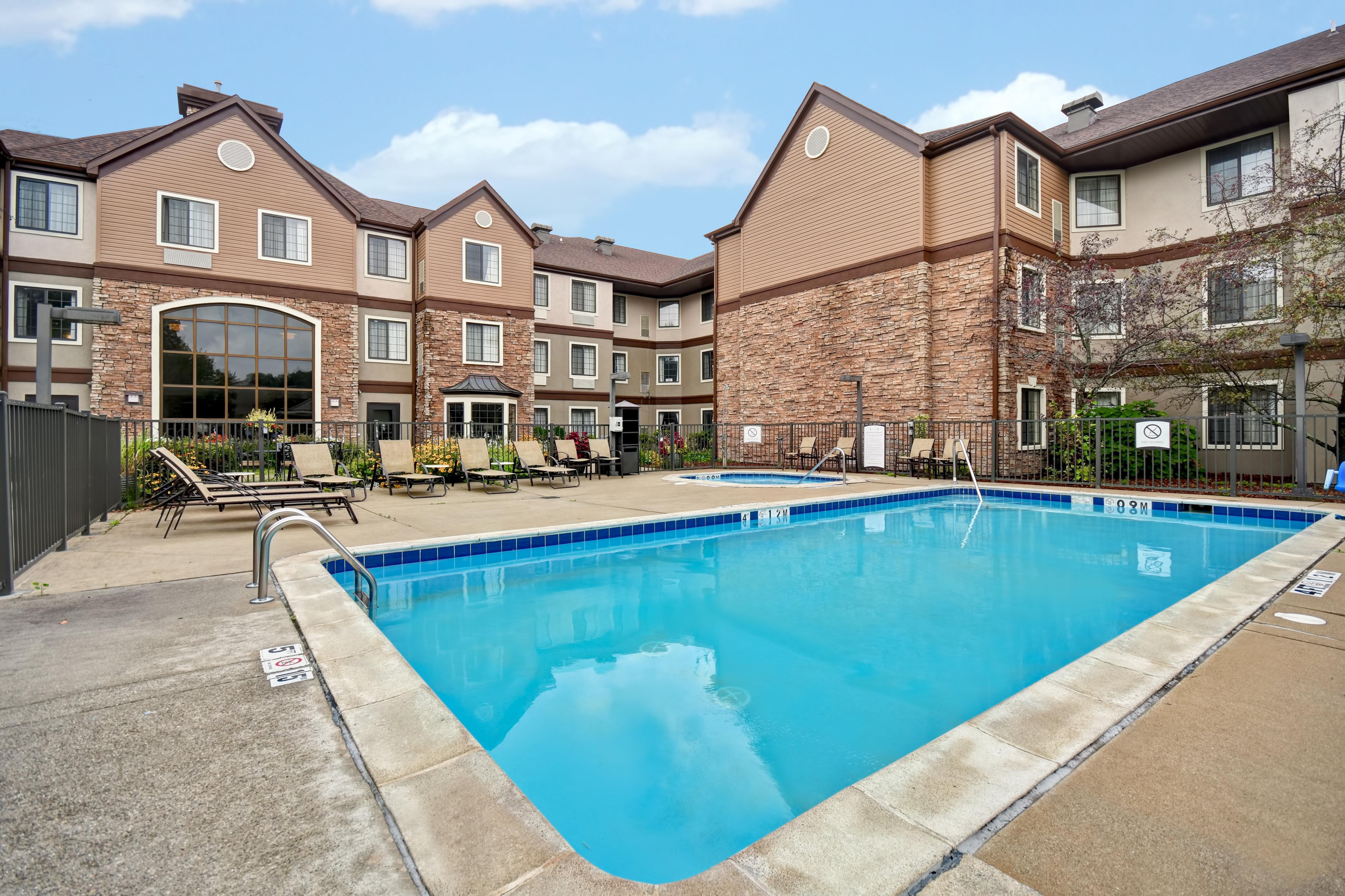 Staybridge Suites Grand Rapids-Kentwood By Ihg Cascade Εξωτερικό φωτογραφία